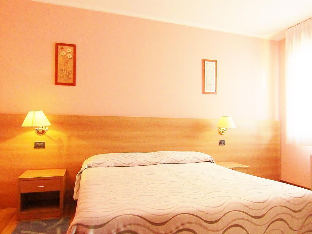Hotel Ristorante Al Bassanello Bassano del Grappa Extérieur photo